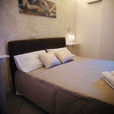 Holiday House Plebiscito Catania Eksteriør bilde